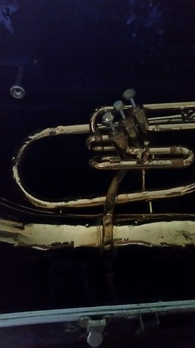 VINTAGE CONN BARITONE INSTRUMENT & CASE & CONN MOUTHPIECE