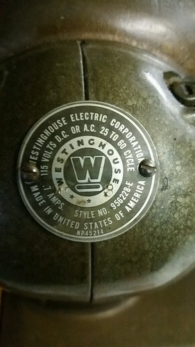 Vintage  FREE-WESTINGHOUSE 1930s Style 956228-E Sewing Machine w/Attachments