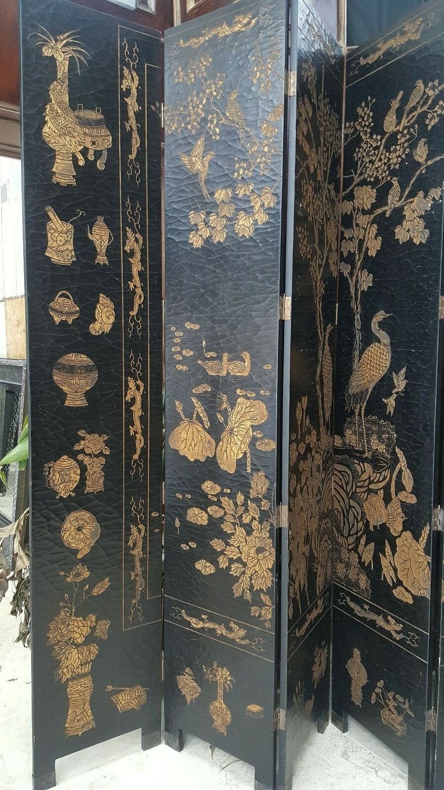 VINTAGE 9 ft TALL CHINESE CARVED SCREEN BLACK LACQUER w/ GOLD LEAF SOLID WOOD