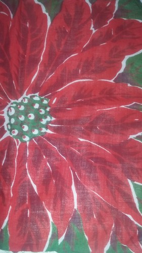Christmas Vintage Poinsettia Holiday Womens Red Green. Free Shipping.