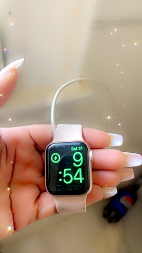 Apple watch 5 40mm rose gold Gps モデル Amazon.com: Apple Watch SE (GPS, 40mm) - Gold Aluminum Case