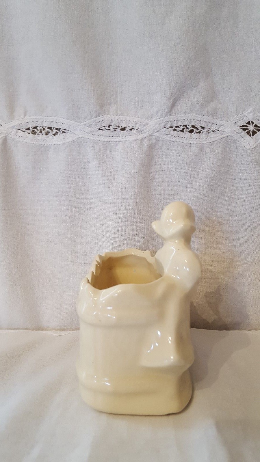 Vintage Shawnee pottery Dutch girl with watering can Vase/planter