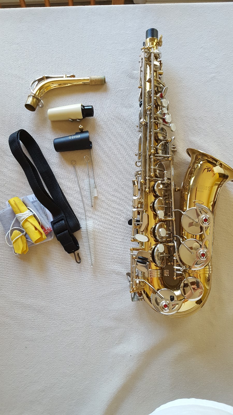 Selmer AS500 Alto Saxophone- Ready to play with hard case and accessories