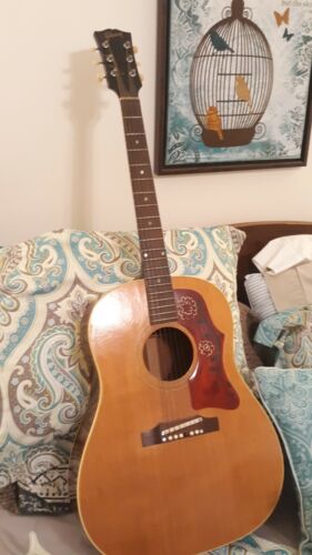 Gibson J-50 ADJ Acoustic Guitar serial # 858500 1966-1969 J50 