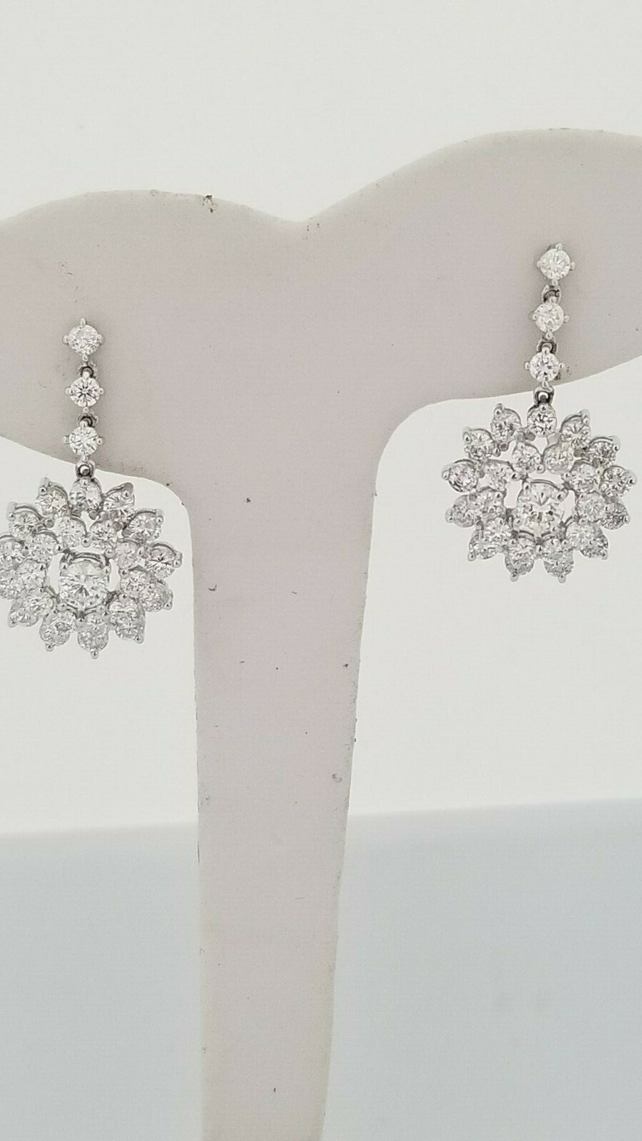 Pre-owned Teachers Jewelry 14k White Gold Diamond Cluster Hanging Earring 4.50 Carat G-h Color Vs2 Clearity