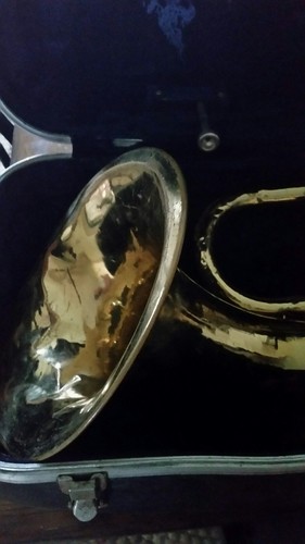 VINTAGE CONN BARITONE INSTRUMENT & CASE & CONN MOUTHPIECE