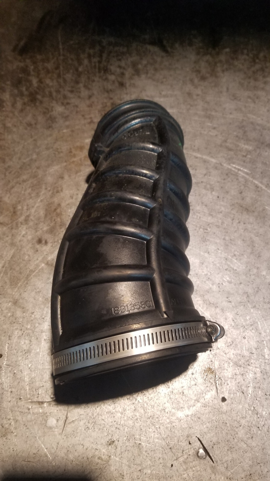 99-03 Ford F250 F350 7.3 Diesel Turbo Air Intake Duct Hose Tube OE 1831358C1 - Picture 5 of 7