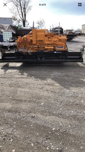 asphalt paver