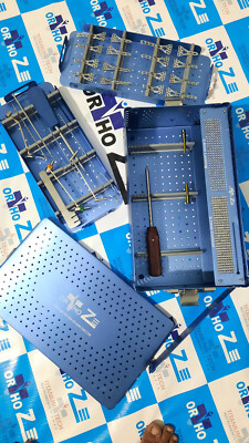 2.7mm Variable Angle Distal Volar plates with screws,instruments and box (393 Pc