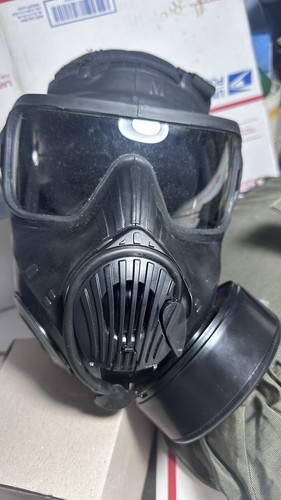 実物 Avon C50 ガスマスク Sサイズ Avon C50 Gas Mask - Venture Surplus