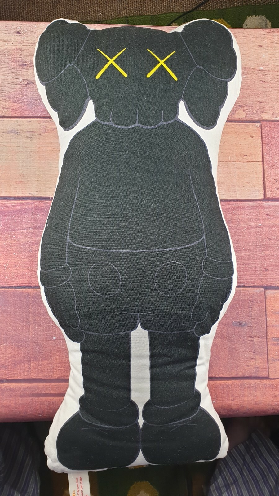 希少　kaws original fake cushion pillow 希少 kaws original fake cushion pillow Kaws Pillow | eBay