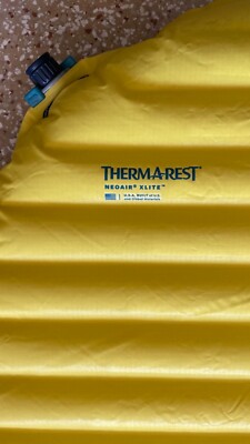 Therm-a-Rest NeoAir Xlite Camping and Backpacking Sleeping Pad, Lemon Curry, LG