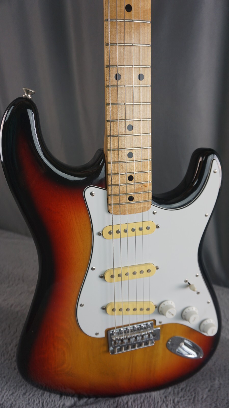 Joodee＊Electric Custom Used JooDee Electric Custom MIJ 3 tone w/bag - Tone Tailors