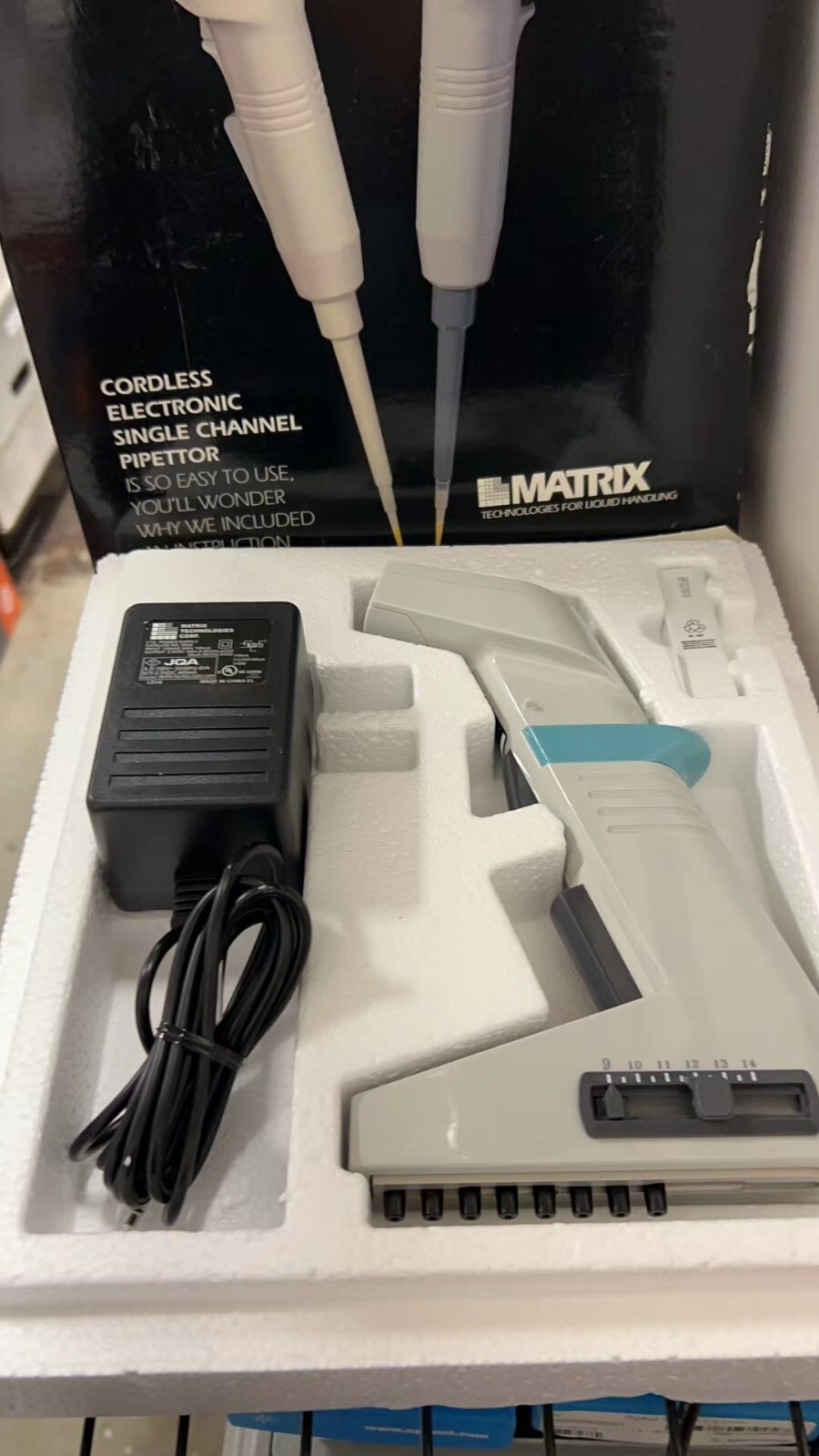 New! Thermo Scientific 2032 Matrix 8-Channel Equalizer electr. Pipette 5-250 &micro;l
