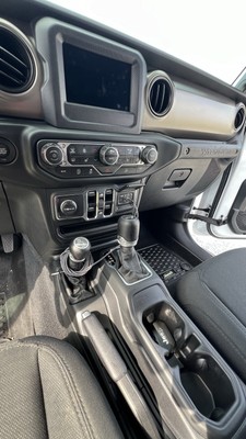 image 9 of interior
