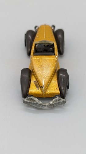 Hot wheels auburn 852 yellow on sale