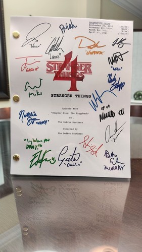 Stranger Things Season4  Finale Script Signed, The Piggyback, Autograph Reprints