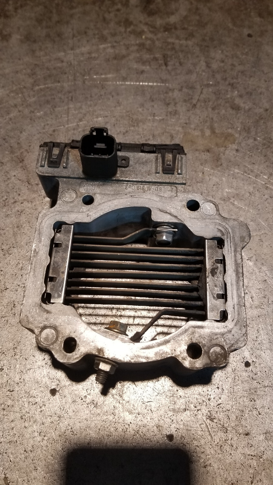 12601677 GM 11-16 2500 3500 HD 6.6L Diesel Turbo Pre Heater - Picture 6 of 6