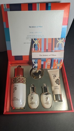 The History of Whoo Bichup Self-Generating Anti-Aging Concentrate Set