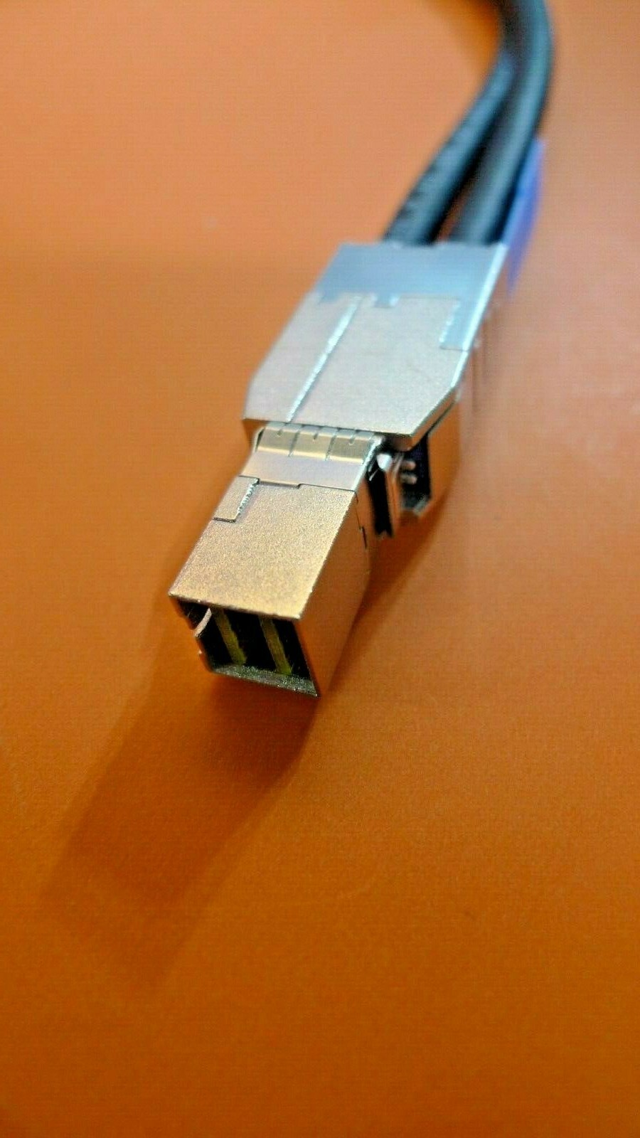 NEW Genuine Dell PowerVault MD1400 Mini HDD To Mini SAS Cable WTCFX