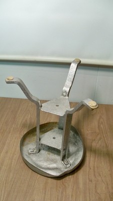 Vintage Old Rustic 3 Leg All Metal Cow Farm Milk Stool Industrial Steampunk (A)