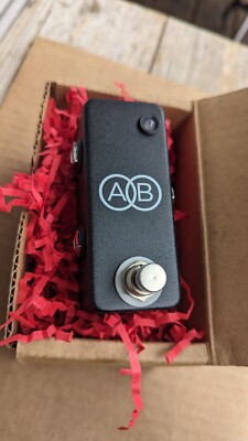 JHS Pedals Mini A/B Switcher Box Pedal