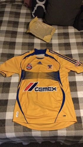 VALENCIA 2019 2020 AWAY FOOTBAL SHIRT SOCCER JERSEY PUMA VALENCIA 2019 2020 AWAY FOOTBAL SHIRT SOCCER JERSEY PUMA