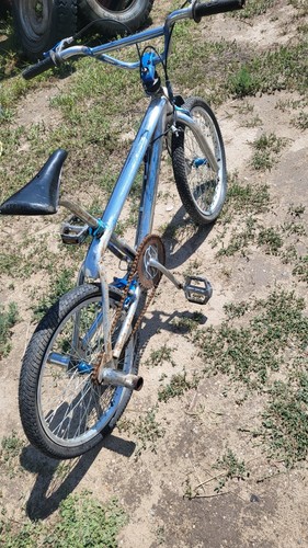 HUFFY  BMX  （おまけ付き） Amazon.com : Huffy ZRX 16” Kid's BMX Bike with Pegs