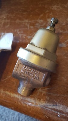 NEW Cash Acme Pressure Regulator Valve 1/2'' pipe / FH / 85 PSI Max # V5705 cc