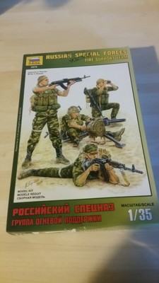 MAQUETTE FIGURINES ZVEZDA 1/35  3570 forces spéciales  russes/soutien appui feu