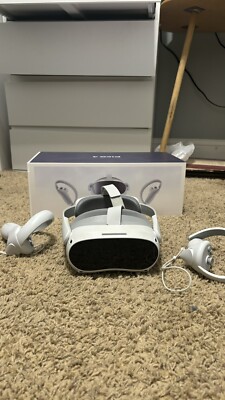 PICO 4 VR  All-in-One VR Headset Glasses White Lightweight Wireless USED