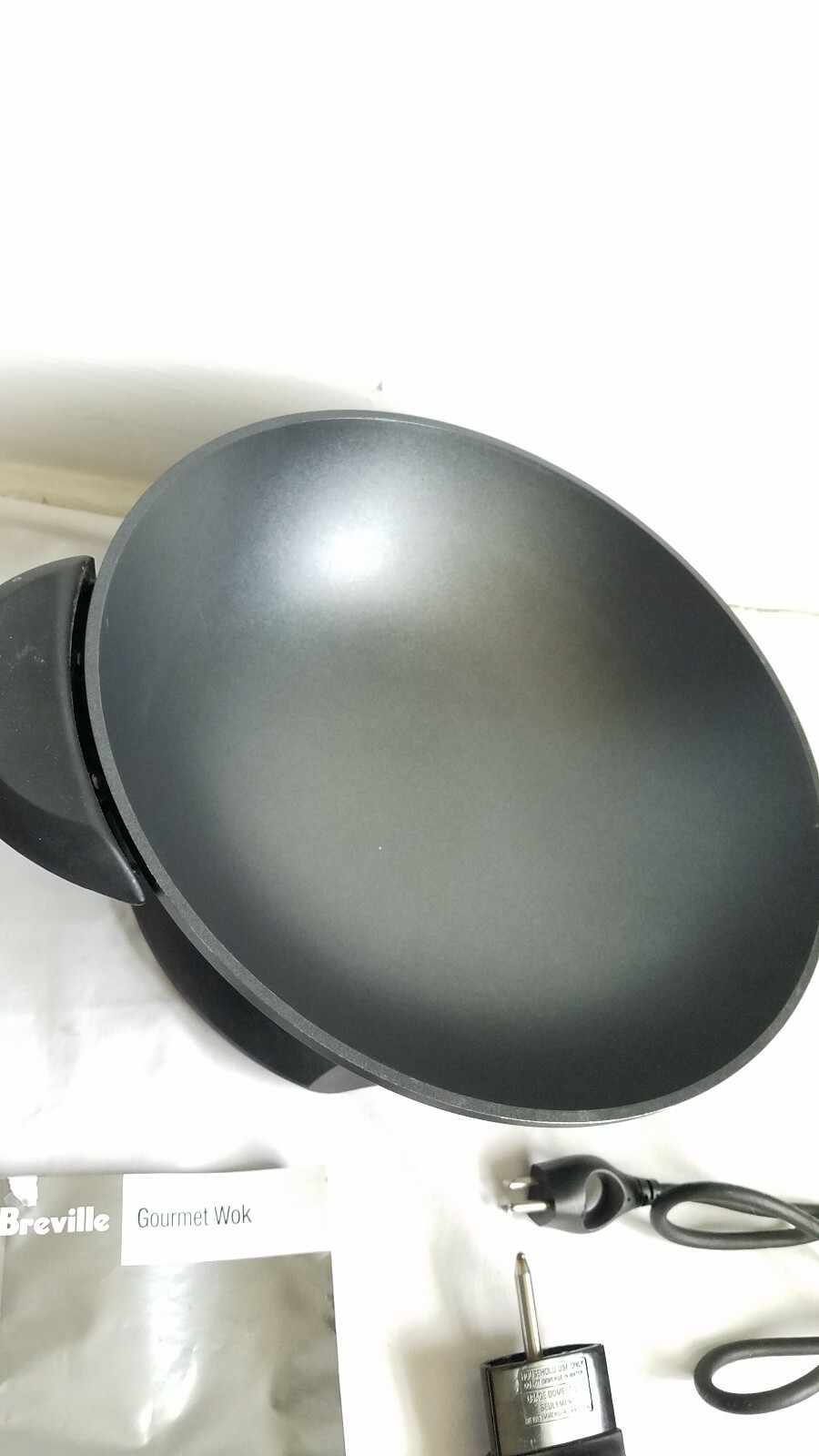 Breville Gourmet Wok EW30XL Electric Non Stick Quantanium Surface