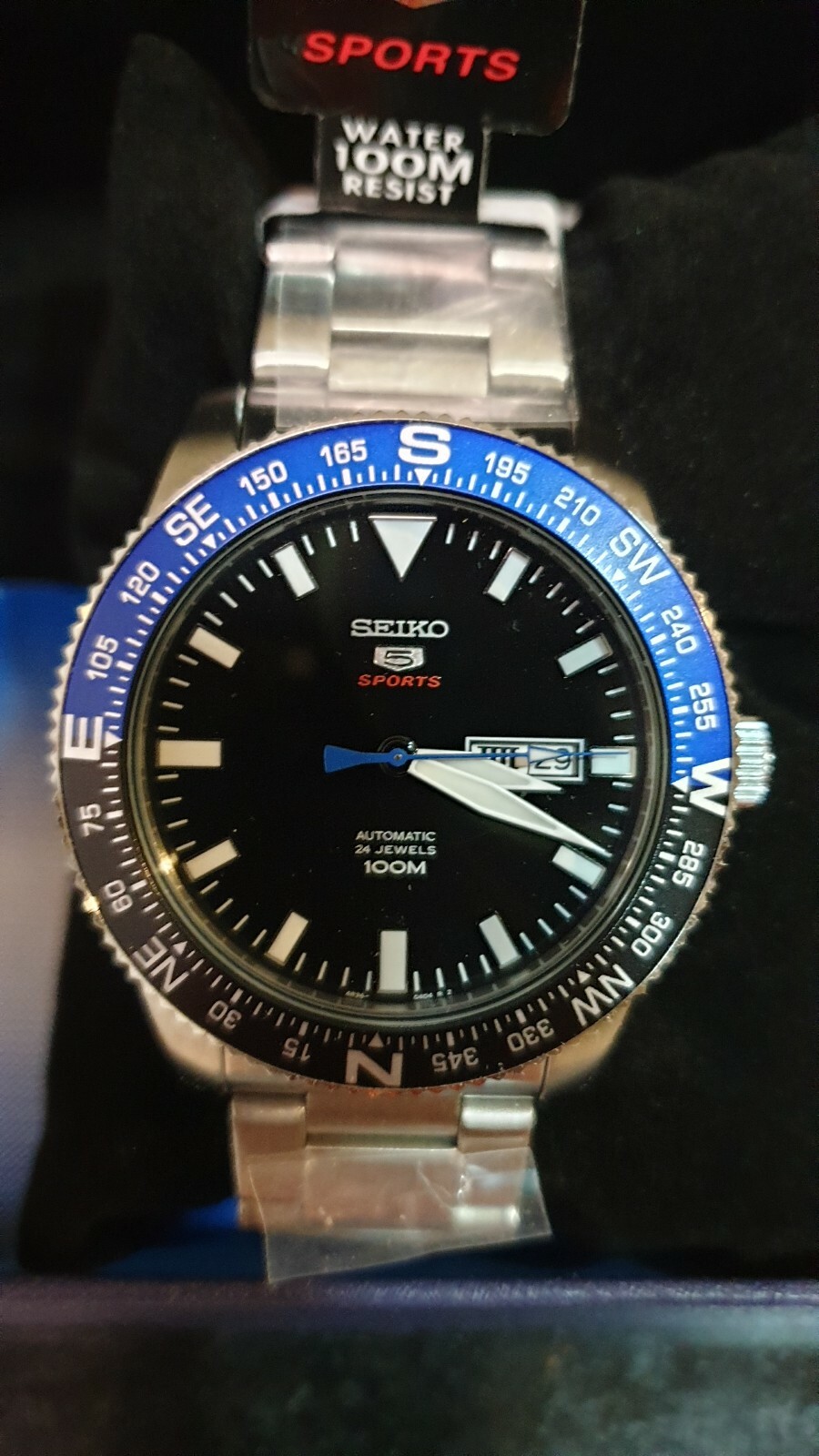Pre-owned Seiko 5 Srp659k1 Automatic Black Blue 4r36-0c4c Watch Compass Batman