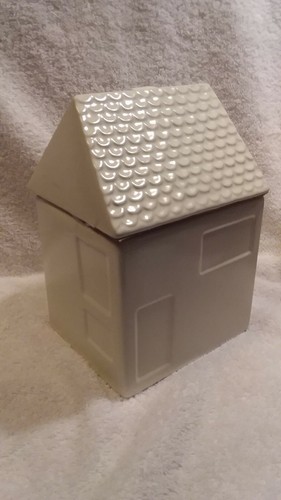 Hearth and Hand Magnolia House Cookie Jar Stoneware White Cream 2018 New!