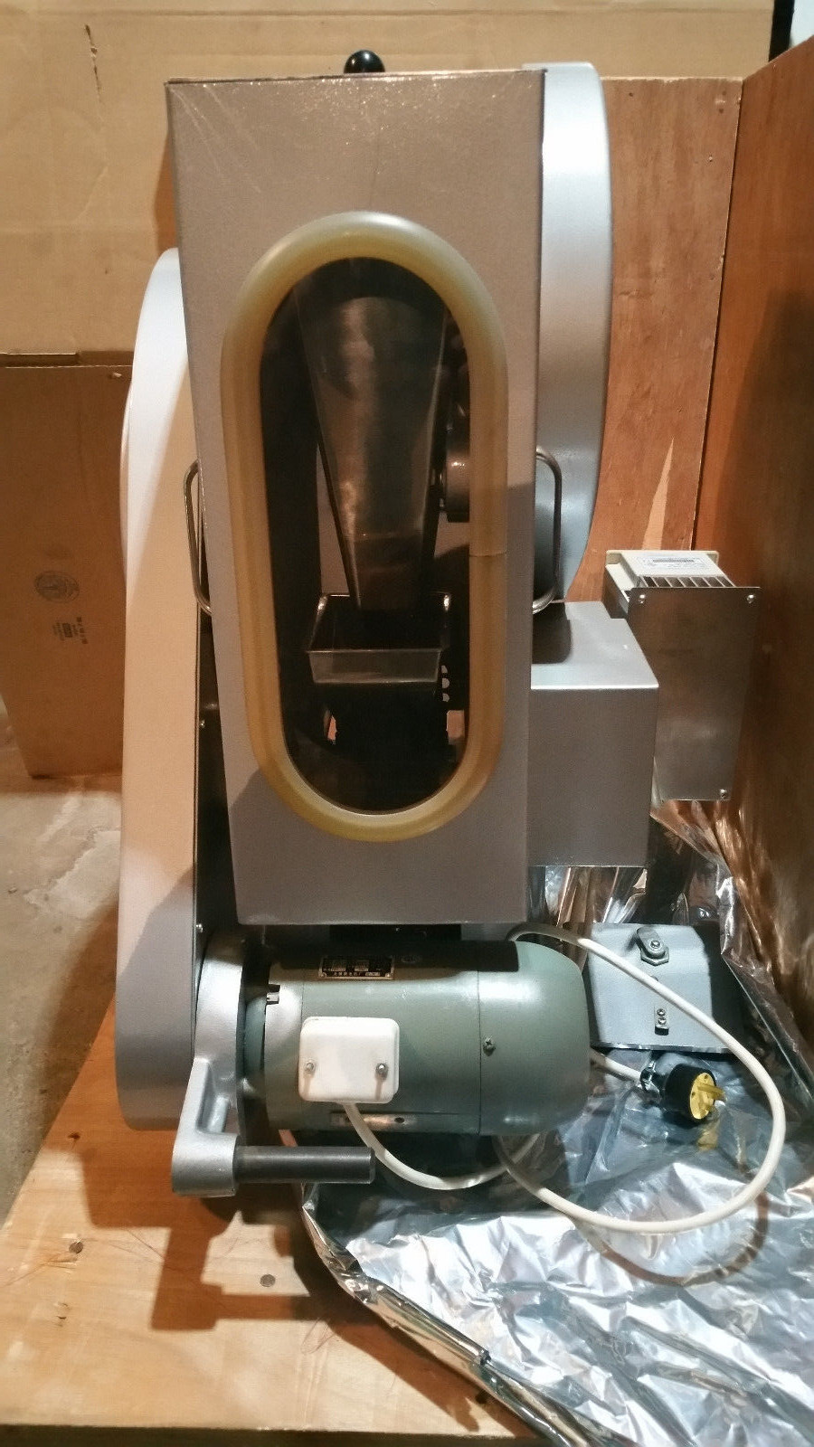 In crate vitamin press DP30A