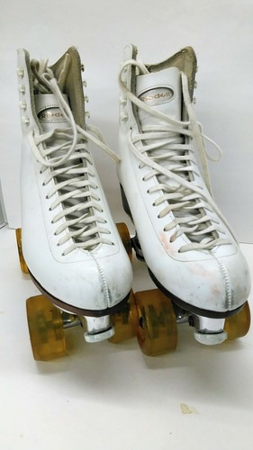 ROLLER SKATES - USED LADYS SIZE *8 1/2 NARROW RIEDELL BOOTS- 