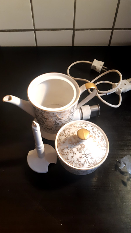 Aromator, Alte Kaffeemaschine, Zwei StÃ¼Ck 60'