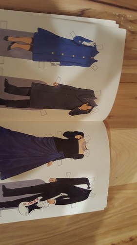 1990 George HW Bush And His Family Paper Dolls Book by Tom Tierney Paperback