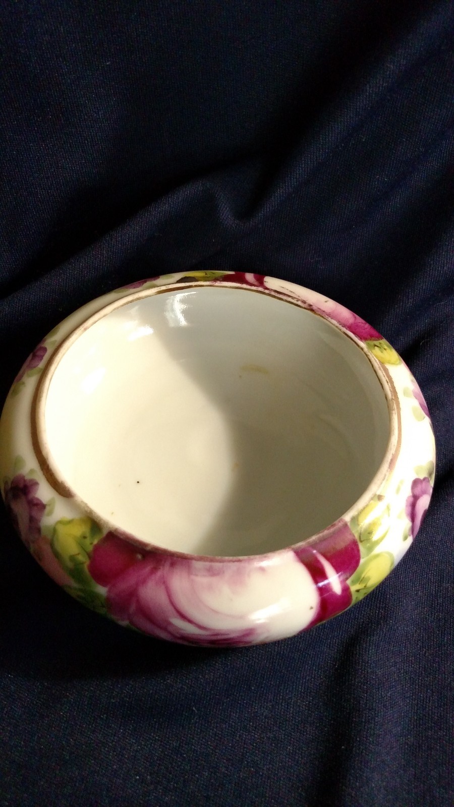 Nippon Large Hair Receiver - Purple Roses with Green Leaves