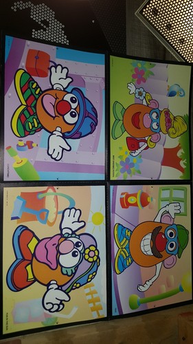 VINTAGE ORIGINAL 1973 LITE  BRITE  PEGS LIGHT UP TOY w/  MR.POTATO HEAD SHEETS