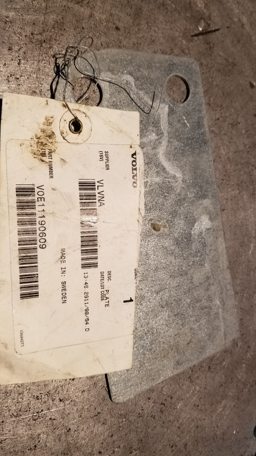 VOE11190609 VOLVO PLATE 11190609 - Picture 2 of 3