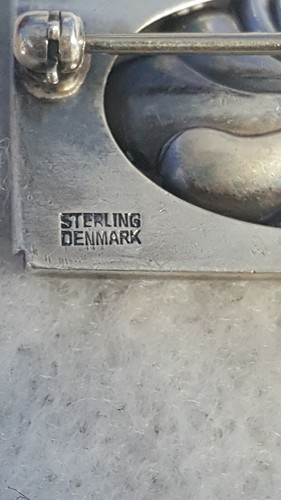 GEORG JENSEN # 269 Sterling Silver Brooch Pin with Green Agate ? Chryophrase?