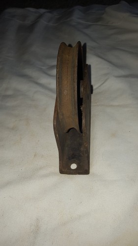 ANTIQUE Vintage LARGE 4 inch BARN DOOR WINDOW SASH Cast Iron PULLEY Wheel