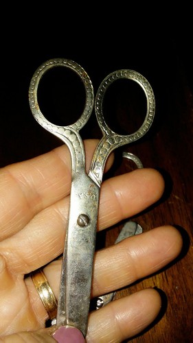 Old church scissors 4