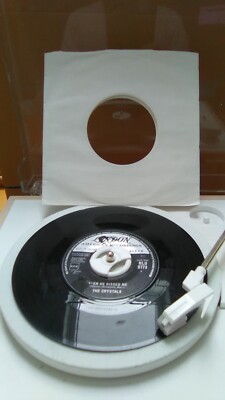 Crystals: The He Kissed Me 7'' Vinyl Single (Play Tested) - 1150/24