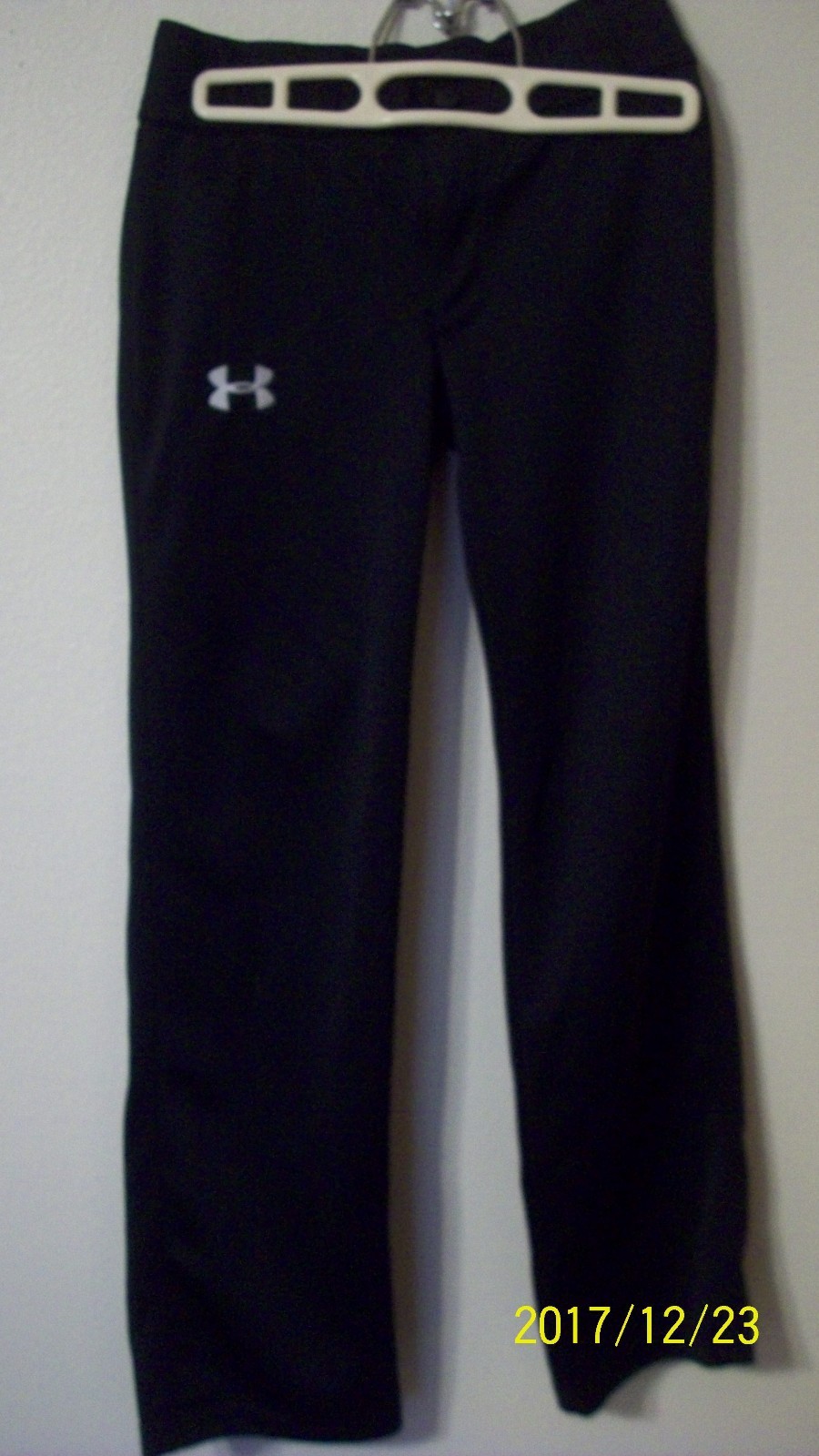 Cherokee workwear gray ladies size M set of 3  2 pants 1 zipper pocket top great