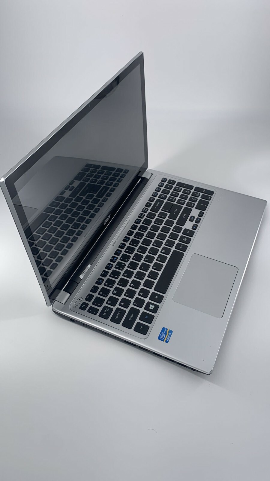Acer Aspire v5-571P, Touchscreen, 8 GB RAM, 500 GB HDD Acer Aspire v5-571P, Touchscreen, 8 GB RAM, 500 GB HDD