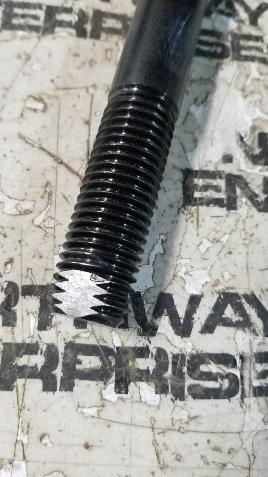 16807282 VOLVO BOLT STUD VOE16807282 - Picture 3 of 4