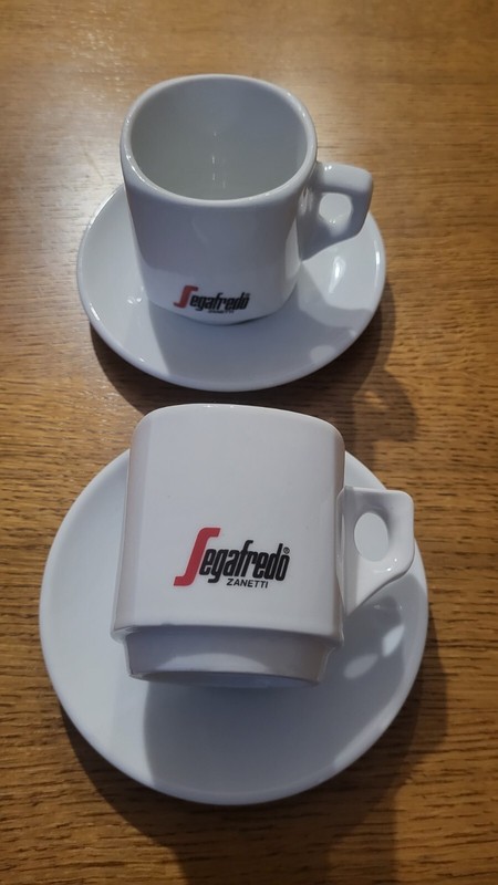 2 Grandes Tasses CafÃ© Cappuccino Segafredo Zanetti, Italie 