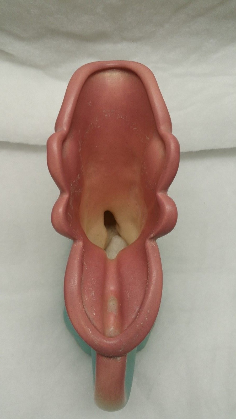 Hull Art Pottery Cornucopia vase Bow Knot pattern B-5  7+1/2